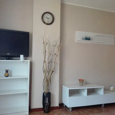 Calzada 16 Apartamento *